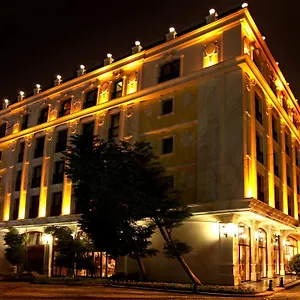 επισκεφθείτε το ξενοδοχείο